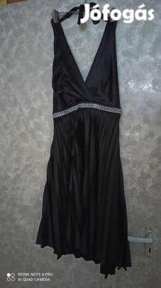 Fekete selyem szatén Marilyn Monroe stílusú pliszírozott ruha M-es