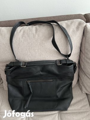 Fekete színű  női  vâlltâska