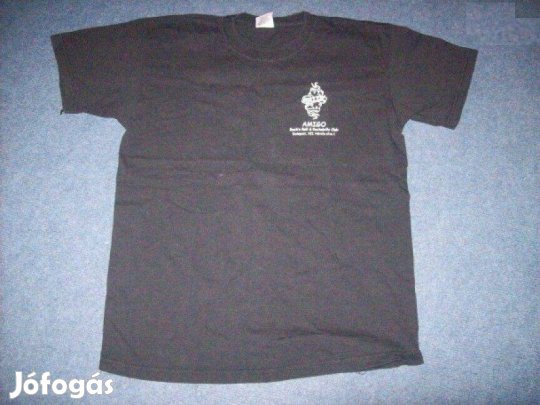 Fekete színű póló 11-12 évesre (méret 152)