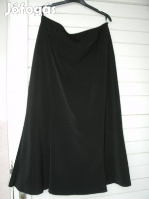 Fekete szoknya, 44-es
