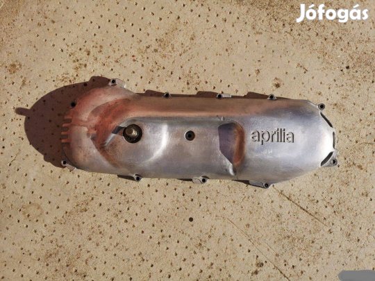 Fekvő Minarelli berugó dekni üresen