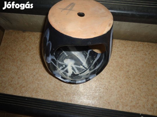 Felakasztós kerámia kaspó