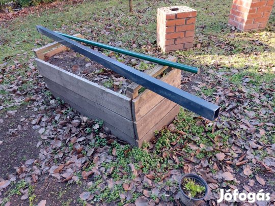 Feleslegessé vált 9 db fém oszlop eladó