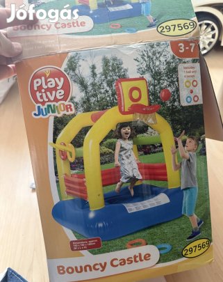 Felfújható ugrálóvár