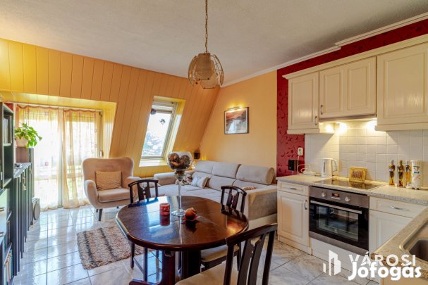 Felhők felett Móravárosban