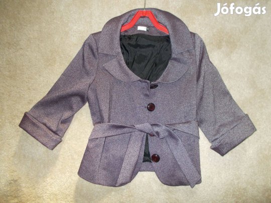 Félhosszú ujjú női blézer