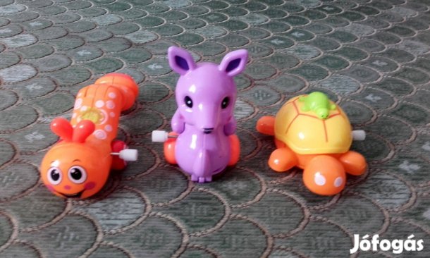 Felhúzható babajátékok