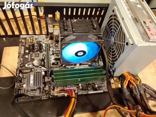 Félkonfig eladó! (Asus Prime 250M-A Alaplap+I7-7700+16GB DDR4 Ram)