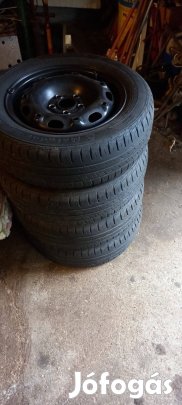 Felni gumival egyutt elado