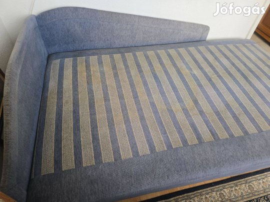 Felnyitható textilkárpitos kanapé ágy