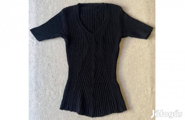 Felső - kötött fekete rövidujjú S-M