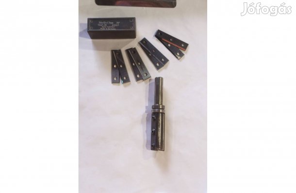 Felsőmaró kés , cserélhető lapkás