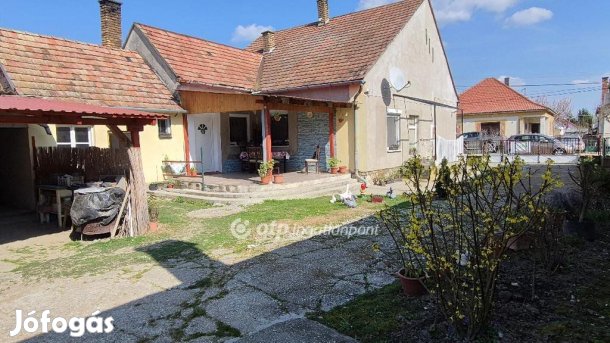 Felsőszentmártoni eladó 120 nm-es ház