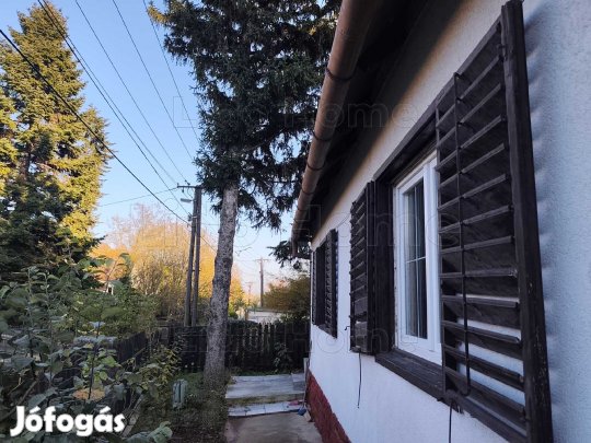 Felújítandó családi ház eladó Balatonalmádiban  saját ízlés szerint