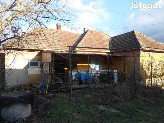 Felújítandó ház, Sümeg mellett Önre vár!