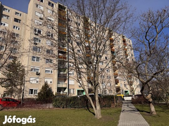 Felújítandó lakás Naplementés kilátással