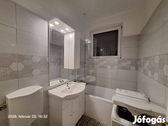 Felújított, világos 2 szobás lakás liftes házban Kőbánya városközpont
