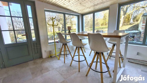 Felújított családi ház Kapolyon