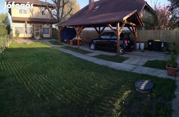 Felújított családi ház Taksony csendes részén