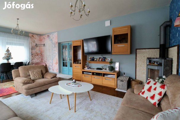 Felújított családi ház, Tököl