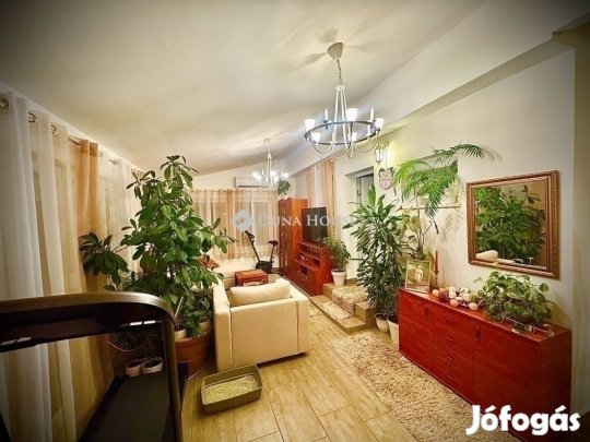 Felújított családi ház a 17. kerületben