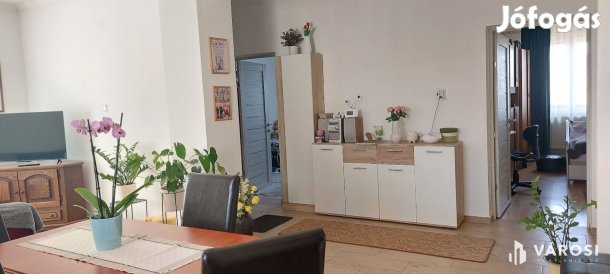 Felújított családi ház eladó Hajdúhadház csendes utcájában!