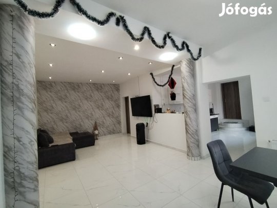 Felújított családi ház eladó Mátraderecskén  kiváló befektetési