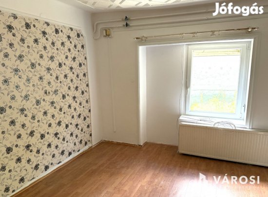 Felújított földszinti lakás Sátoraljaújhelyen eladó