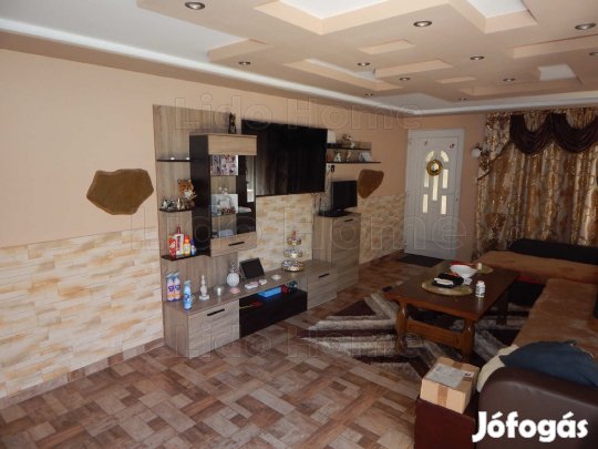 Felújított ház Nagybajomban közel a városközponthoz