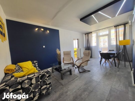 Felújított igényes lakás az Orvosi Egyetem mellett