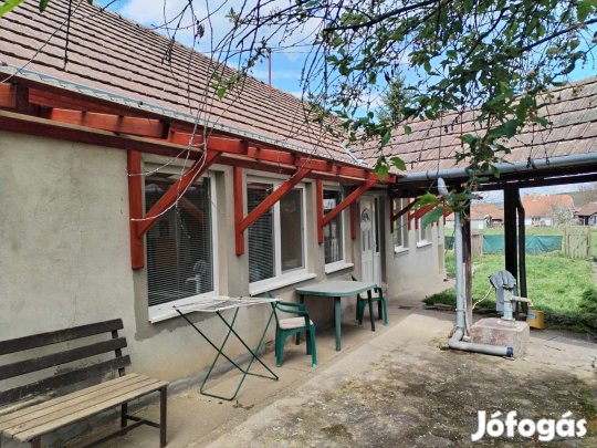 Felújított kontytetős parasztház eladó Rimócon  autentikus