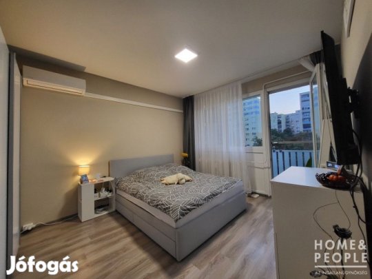 Felújított lakás eladó - Szeged
