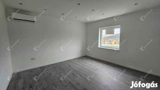 Felújított nagygarzon Sajóbábony központjában!