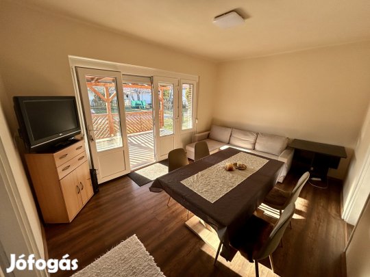 Felújított nyaraló eladó Fonyódligeten