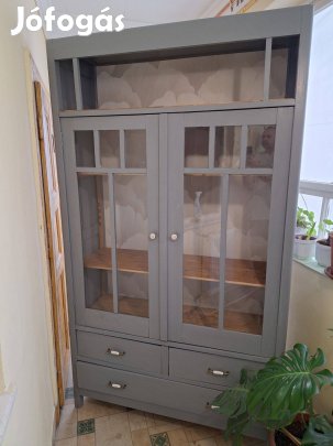 Felújitott szekrény