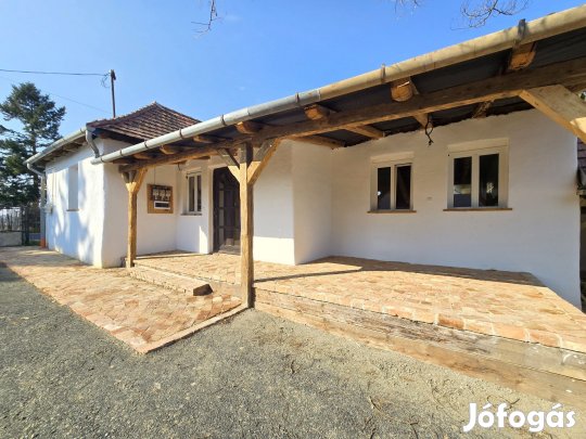 Felújított vályogház különleges hangulattal Zalaegerszeg  Bazitán