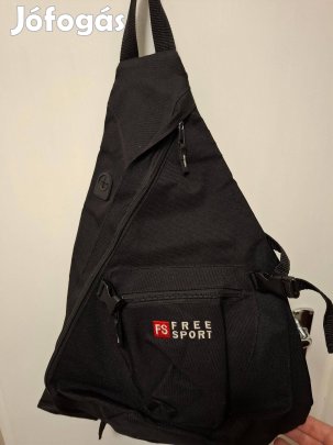 Félvállas sporttáska