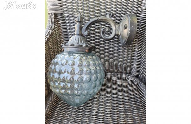 Fém, csepp üvegbúrás kültéri falilámpa