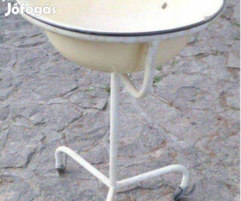 Fém állvány gurulós lavor tartó retro