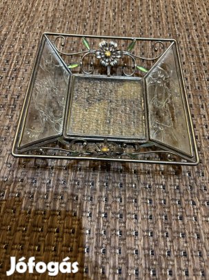 Fém asztali kulcstartó tál virágmintákkal