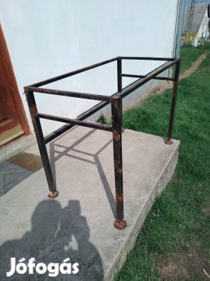 Fém asztalvázak csere