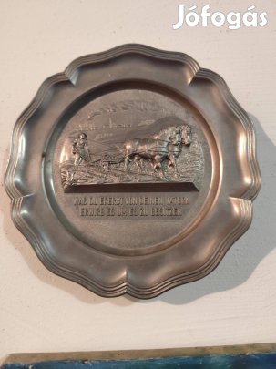 Fém fali tányér eladó