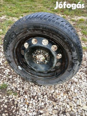 Fém felnik 205/55 R16, 4db, téligumikkal