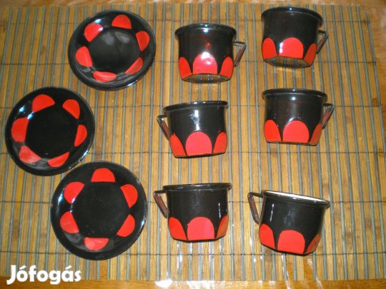 Fém kávéscsészék tányérral retró darabok 6+3 darab