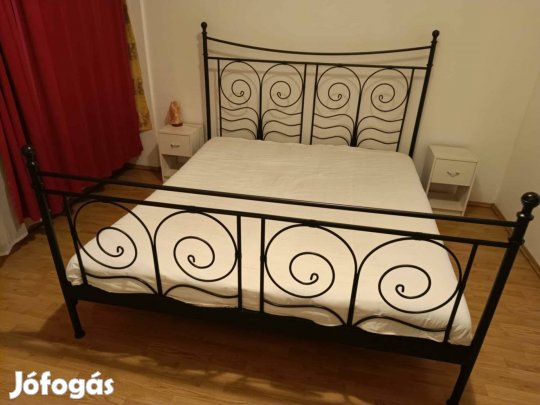 Fém keretes franci ágy