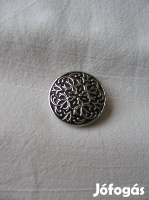 Fém kitűző - bizsu