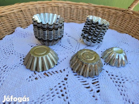 Fém kosárka sütőformák