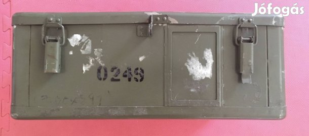 Fém láda gyűjtőknek