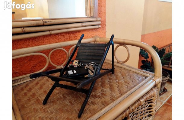 Fém napozóágy szék tároló, dísztárgy