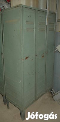 Fém öltözőszekrény, három rekeszes Eladó!